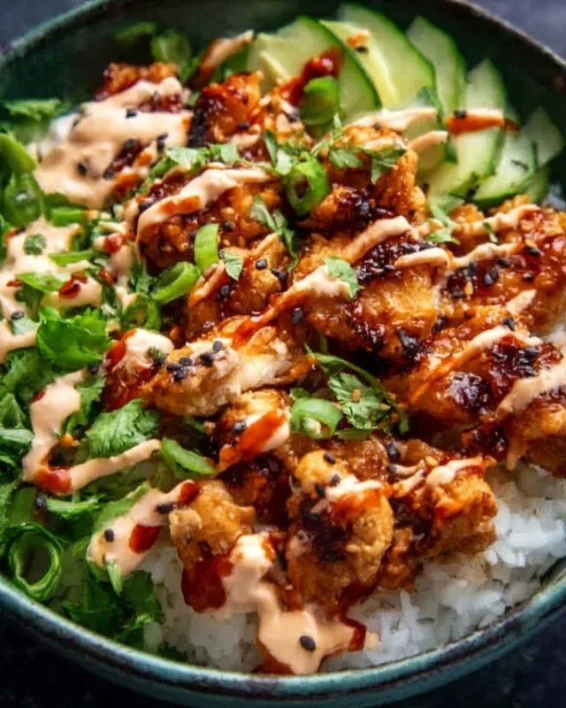 Spicy Honey-Gin Extract Extractger Chicken Bowls with Yum Yum Sauce