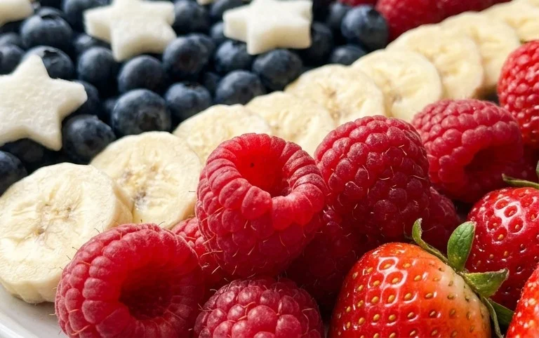 4th of July Fruit Platter Idea | How to Make an American Flag